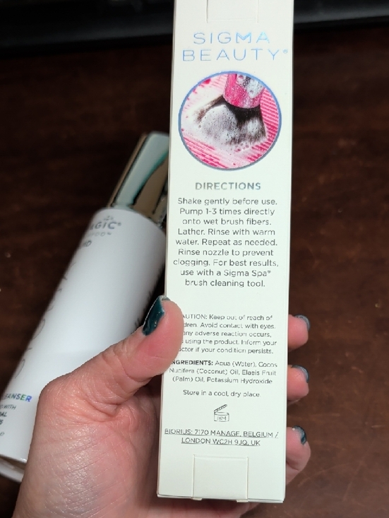 Sigma Beauty SIGMAGIC Brushampoo Liquid 150ml - Picture 3 of 4